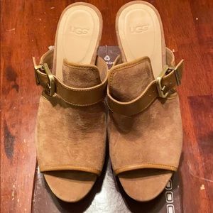 Ugg tan suede mules